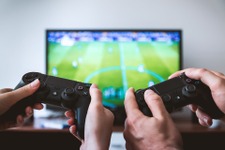 ガチャ規制? RMT違法化? ゲーム障害対策は? 国会議員が内閣に“ゲーム規制”の質問書 画像