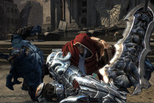 【TGS2009】クリエイターに直撃！コナミの『DARKSIDERS～審判の時～』。人気グラフィックノベルアーティストが2年以上の歳月をかけて世に問う、現代黙示録絵巻 画像