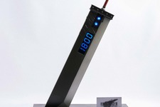 『FF7 リメイク』バスターソード型デジタルクロックが予約受付開始！「片翼の天使」で朝を迎えよう 画像