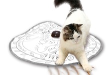 人気すぎて出荷停止になっていた猫用おもちゃ、「猫のお庭柄」が再販！「びっくりするほど遊ぶ」と話題騒然 画像