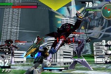 『機動戦士ガンダム ガンダムVS.ガンダムNEXT PLUS』発売記念、アキバにガンダムツリーが立つ！ 画像