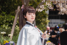 【コスプレ】桜の下に佇む「鬼滅の刃」カナヲが花のように可憐！！注目レイヤー・きちぴよ【写真8枚】 画像