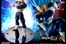 「ドラゴンボール超 ブロリー」より「ベジータ」がS.H.Figuarts 15周年記念仕様で再登場！スーパーサイヤ人ゴッドを再現可能な交換パーツが付属 画像