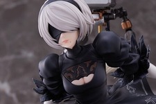 『NieR:Automata Ver1.1a』より、新グッズが続々登場！青い瞳＆太ももが映える「2B」フィギュアやポーチなど全16種 画像