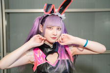 【コスプレ】胸元のハートがチャームポイント！現役アイドル夜骸のネオバニーコスプレが可愛い【写真9枚】 画像