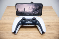 本当にiPhoneで『バイオハザード ヴィレッジ』がスムーズにプレイできてる！！完全移植で話題のiPhone/iPad版ハンズオン 画像