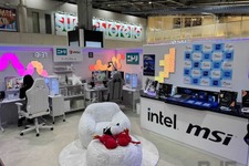 JR品川駅に「カスタムPCショールーム 2023」が出現！MSIのPCパーツとインテルCPU、ニトリのゲーミング家具が提案するスタイリッシュなライフスタイル 画像