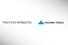 肢体不自由者の新たな挑戦―車いすユーザーによるeモータースポーツチーム「TECHNO eRACING」発足 画像