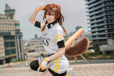 【コスプレ】ガチの「ホークス」ファン美女が、戌神ころね“ホークスユニフォーム”衣装コスを披露！人気レイヤー・しゃーた 画像