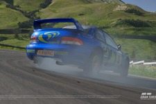 まるで「モルカー」…『グランツーリスモ7』リアルな車両がPUI PUI空飛ぶ奇妙な事態が発生中―最新アップデートでの挙動シミュレーションモデル刷新が原因か 画像