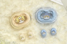大人気「mofusand」から、キュートなワイヤレスイヤホンが発売！デザインは「サメにゃん」「くまにゃん」の2種類 画像