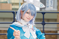 【コスプレ】ふんわりとした微笑みが可愛くて癒やされる！『ブルアカ』アロナが白いリボンに青のセーラー服で爽やかさ全開【写真9枚】