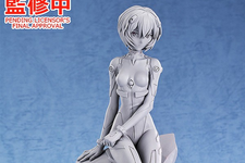 「エヴァンゲリオン」綾波レイ新作フィギュアの原型が初公開！美しいプラグスーツのボディラインに注目