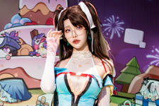 【コスプレ】『鳴潮』折枝の眼鏡美女っぷりがハンパない！どの角度からでも見惚れてしまう知的な姿にうっとり【写真6枚】