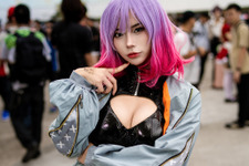 【コスプレ】ボンテージ＆ストッキングが美ボディを際立たせる！ピチテカなエナメルスーツが似合うマレーシア美女レイヤー【写真9枚】
