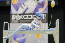 綾波レイ、アスカの大型造形物も！「エヴァワンフェス」珠玉の作品が大集結、放送30周年を記念した特別コラボ企画の様子をお届け【WF2025夏】