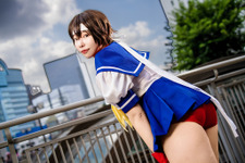 【コスプレ】『ストリートファイター』さくらのムッチムチな太ももを見よ！美ボディから繰り出される絶景ポージングは必見【写真8枚】