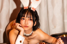 【コスプレ】ボンテージ、網タイツ、ラバーなど多彩なバニーガールが大集合！「バニーの日」美女レイヤー7選【写真49枚】
