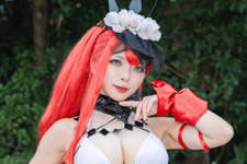 【コスプレ】『FGO』バーヴァン・シーがこだわりの造形と美スタイルを披露！セクシーな振り向きポーズでワンフェス会場を魅了する【写真8枚】