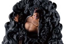 「ワンピース」黒ひげの貯金箱が登場！「闇穴道（ブラックホール）」を放つ姿で立体化、8月19日より全国のゲームセンターで展開 画像