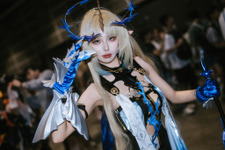 【コスプレ】『鳴潮』フルールドリス&カルテジアの美女コンビが尊い！スレンダーな美脚とハイクオリティな衣装で魅せる【写真15枚】