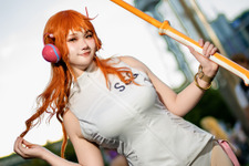 【コスプレ】抜群のスタイルに魅入ってしまう！？『ONE PIECE』ナミの美くびれ＆美脚にメロメロ【写真7枚】