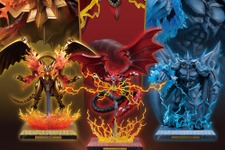 『遊戯王』ラー、オシリス、オベリスクの三幻神が究極の姿で降臨！エフェクトパーツやライトアップ機能搭載専用台座、記憶石版リモコンがセットで商品化