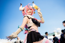 【コスプレ】チャーミングな笑顔とおへそが可愛い！人気レイヤー「すずら」が『原神』ヴァレサで台湾のファンを魅了【写真8枚】