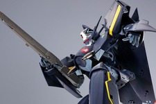 「マクロス7」ガムリン木崎が駆る「ステルスバルキリー」をDX超合金で立体化！ステルス性重視の機体形状、ファイター形態での薄さを再現 画像