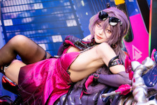 【コスプレ】理性が吹き飛ぶ！スタイル抜群な中国美女レイヤーまとめ━『無限大』『カレイドライダー』などゲームキャラを完全再現【TGS2025】