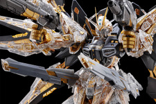 ガンプラ「MGEX ストライクフリーダムガンダム」がメカニカルクリア仕様で降臨！最高峰の金属表現を極限まで可視化