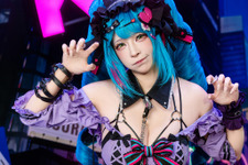 【コスプレ】網ニーハイがなんともセクシー！『カレイドライダー』しなやかな曲線とバイクのギャップで魅了する中華美女レイヤー【写真9枚】