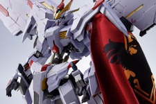 「鉄血のオルフェンズ」より「ガンダムマルコシアス」がMETAL ROBOT魂化！“布製のマント”がカッコ良さを引き立てる