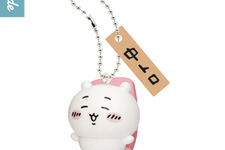 お寿司になっちゃった…「ちいかわ」お品書きプレート付きのフィギュアキーホルダー全6種がカプセルトイ売り場に登場