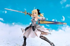 エクスカリバーとアヴァロンを掲げた姿が凛々しい！『Fate/stay night』より“セイバー・リリィ”がプラモデル化
