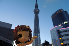 【フィギュアといっしょ】天海春香、天使になる ― 男ひとり、フィギュア片手に「東京スカイツリー」に登ってみた 画像