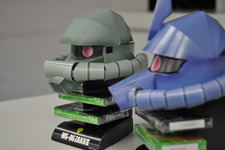 味長続き50分の性能を持つ「Fit's Link × ザク&グフ」をゲット、早速ペーパークラフトを組み立ててみた 画像