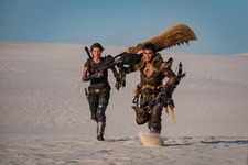 実写映画版『モンハン』遂にハンターの姿が公開！トニー・ジャーが見覚えある衣装に身を包む 画像