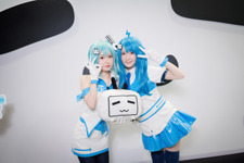 【コスプレ】「ビリビリ動画」双子の中国人気レイヤーがダンスパフォーマンスで魅了！【ニコニコ超会議2019】 画像