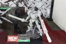 『DAEMON X MACHINA』の「レディアントグリーム」が立体化！ 試作品の画像をコトブキヤが公開 画像