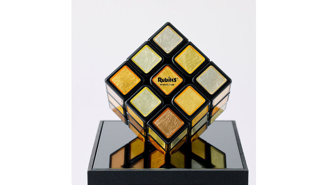 お値段30万の「工芸ルービックキューブ」が煌びやか！合金配合率により、輝きが異なる6種の金箔を使用ープレバン限定で販売