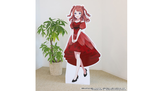 『学マス』等身大スタンディ12種が予約受付開始！豪華なパーティードレス姿で、特別な存在感を演出