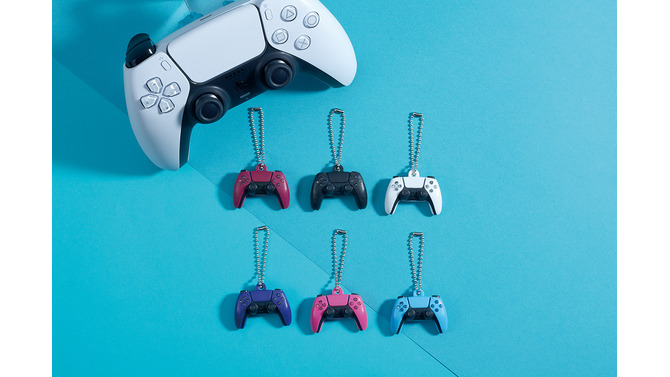 PS5のコントローラーをミニサイズで再現！方向キーとアクションボタンには透明パーツを使用