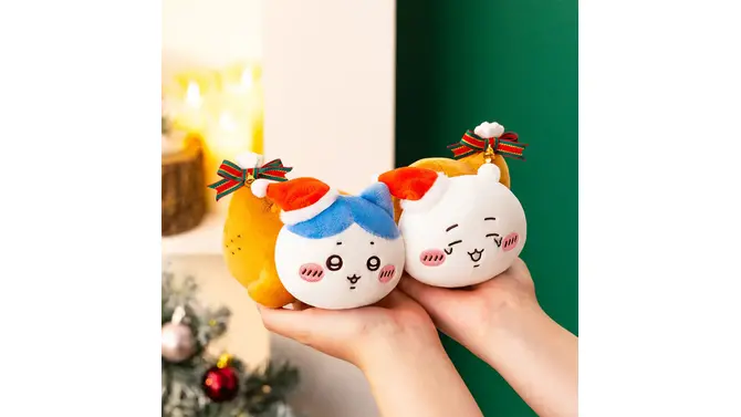 「ちいかわ」たちがトナカイに食べられちゃう！チキンになっちゃったマスコットなど、揃えて楽しいクリスマスグッズが予約受付中