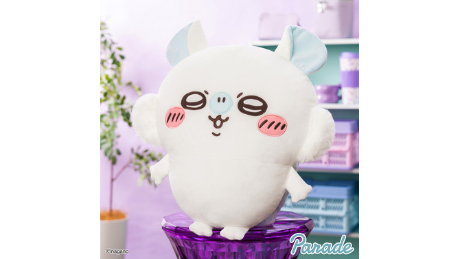 思わず抱きしめたくなる!?「ちいかわ」より「モモンガ」が全高約45センチの巨大ぬいぐるみに