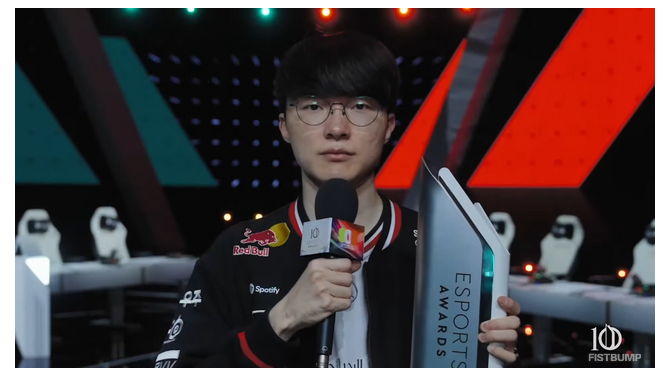 Fakerが“10年間のeスポーツ界の功績を称える”「Decade Awards」を受賞―チーム部門「T1」、コーチ部門「kkOma」ゲーム部門『LoL』など、T1が複数受賞する結果に