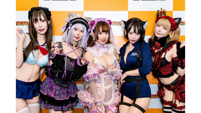 【コスプレ】「ゲーマーズ」で撮影会が開催だと！？猫耳メイドからミニスカポリスまで魅惑の美女たちが目白押し【写真22枚】