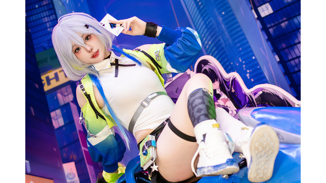 ナナ／Sylwia_Yip（X：@Sylwia_Yip）