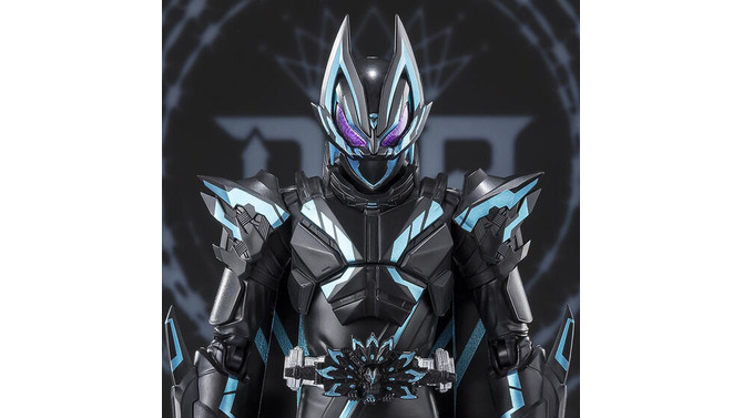 “二刀流”を楽しめる！「仮面ライダーXギーツ」アクションフィギュアがCTM先行抽選販売ー漆黒ボディにメタリックブルーのラインが美しい