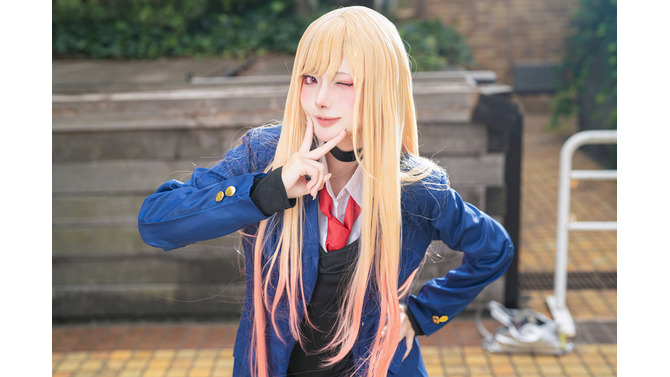 喜多川海夢「その着せ替え人形は恋をする」／百瀬ｻｸ（X：@ouran_sakura__）